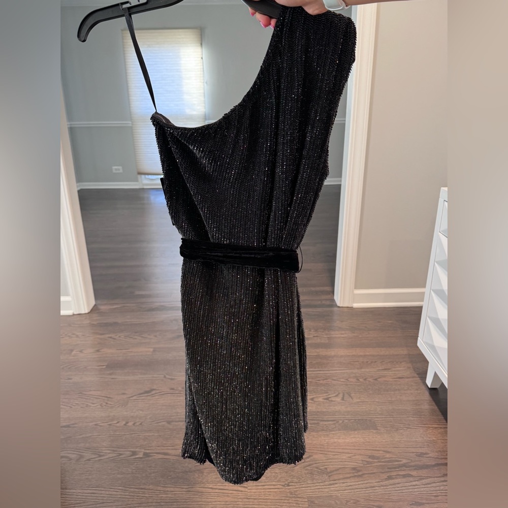 Brands New With Tags, Size Small, Retrofête Ella Black Sequin Dress.